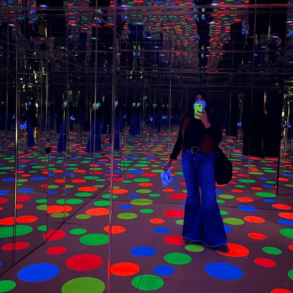 Meet your Posher, Sara - Picture 1 of 1